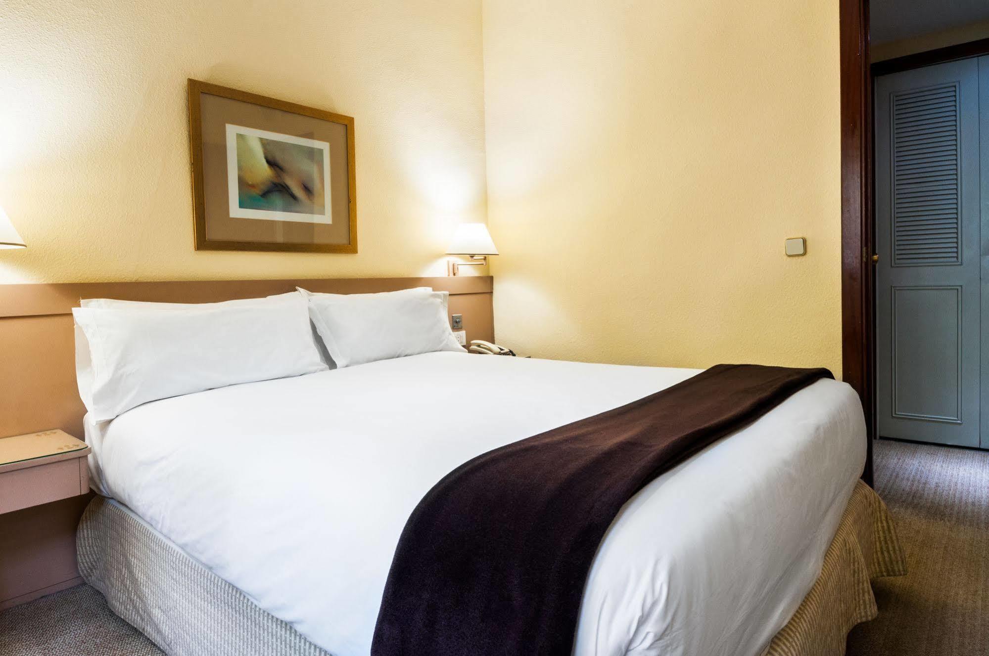 מדריד Espahotel Plaza Basilica מראה חיצוני תמונה